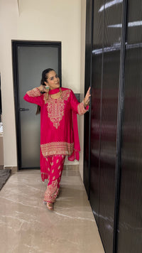 Elegant Chinon Beads Work Suit Set – Handcrafted Luxury