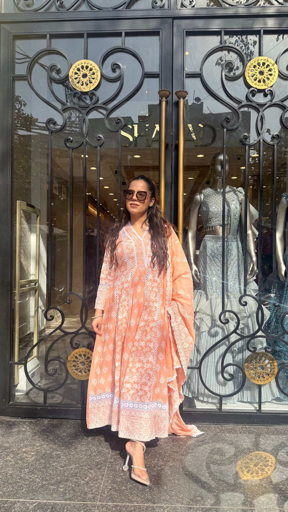 Women’s Mul Cotton Chikankari Suit Set with Thread Embroidery | Elegant Ethnic Wear