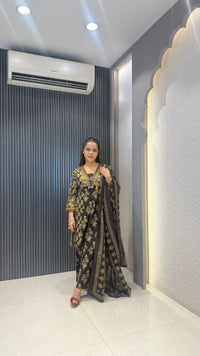 Women’s Ajrak Print Cotton Suit Set | Elegant Traditional Ethnic Wear