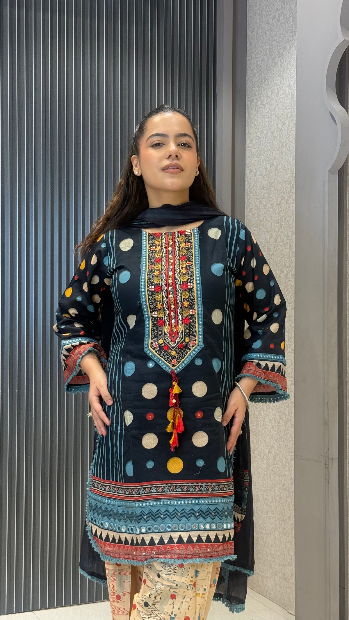 Women’s Multi Color Polka Dot Printed Suit with Handwork Neckline