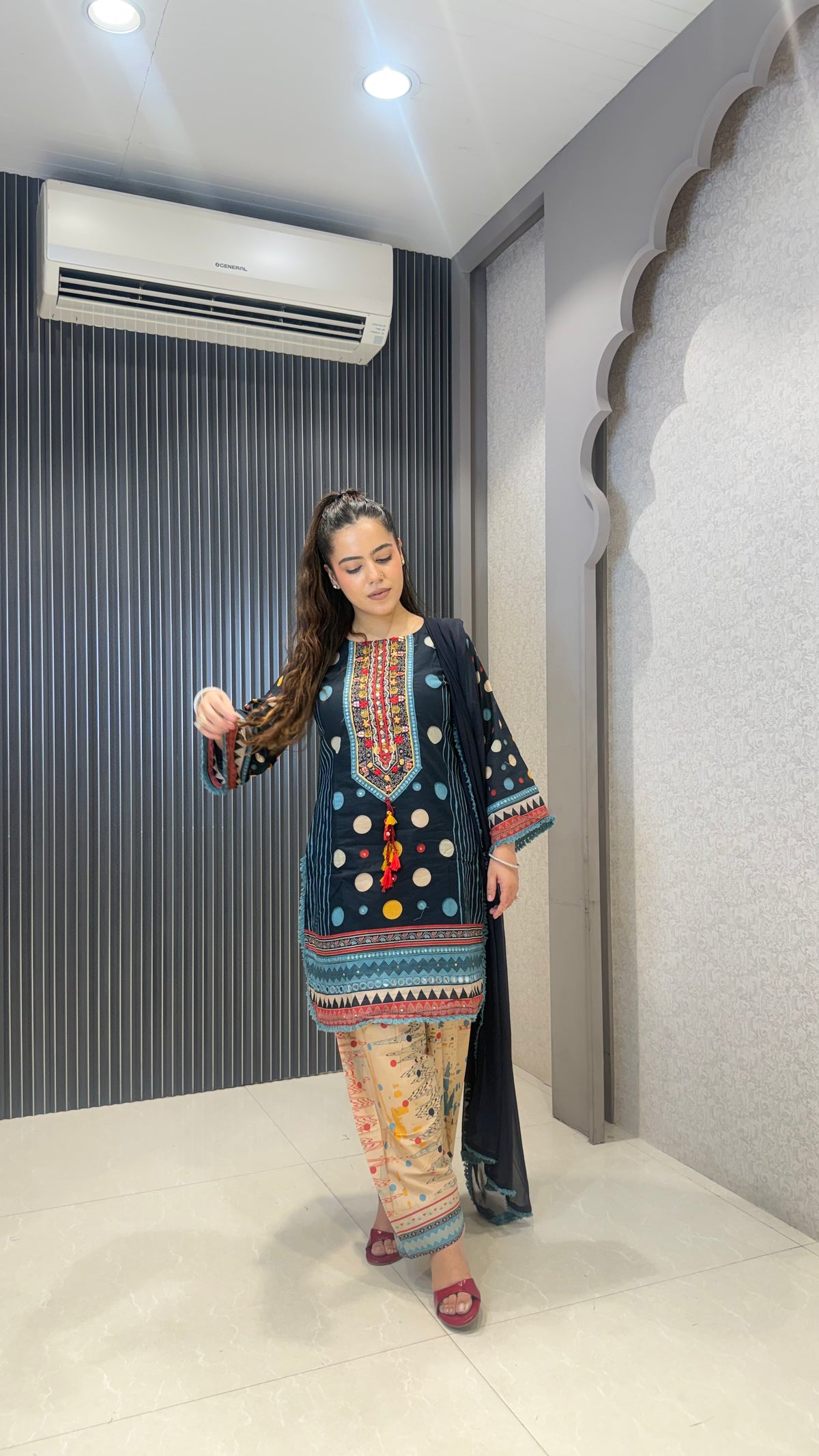 Women’s Multi Color Polka Dot Printed Suit with Handwork Neckline