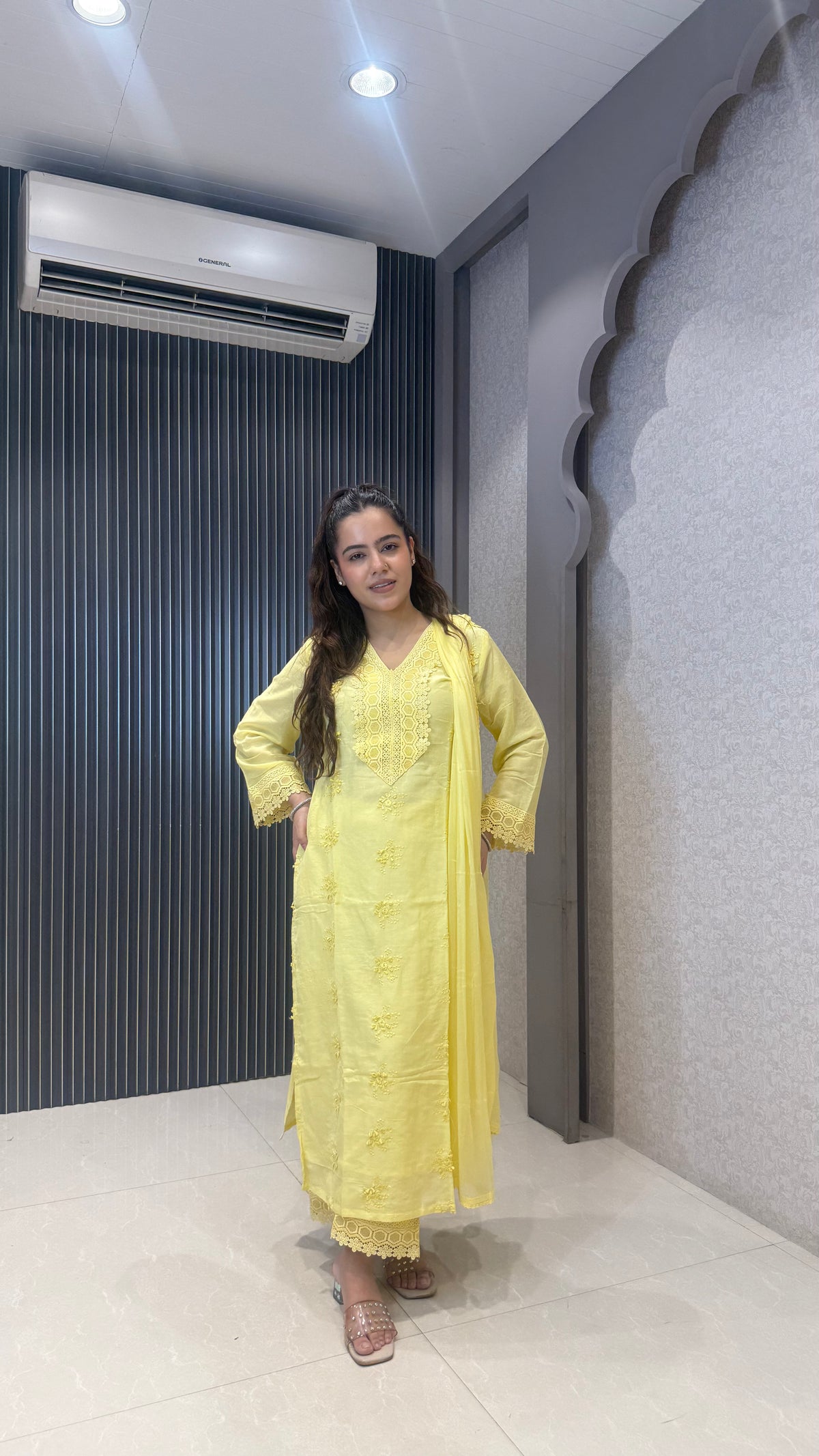 Mul chanderi suit with lace work