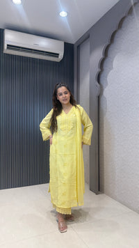 Mul chanderi suit with lace work