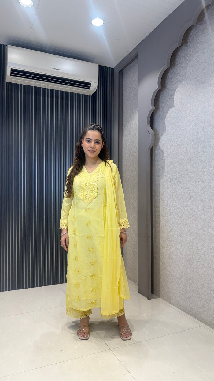 Mul chanderi suit with lace work