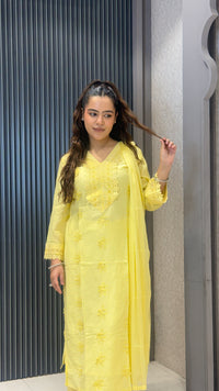 Mul chanderi suit with lace work