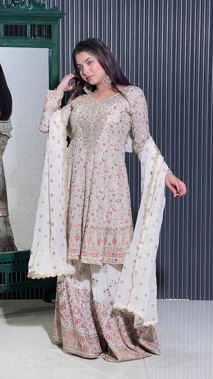 Elegant Georgette Suit with Intricate Zari Embroidery