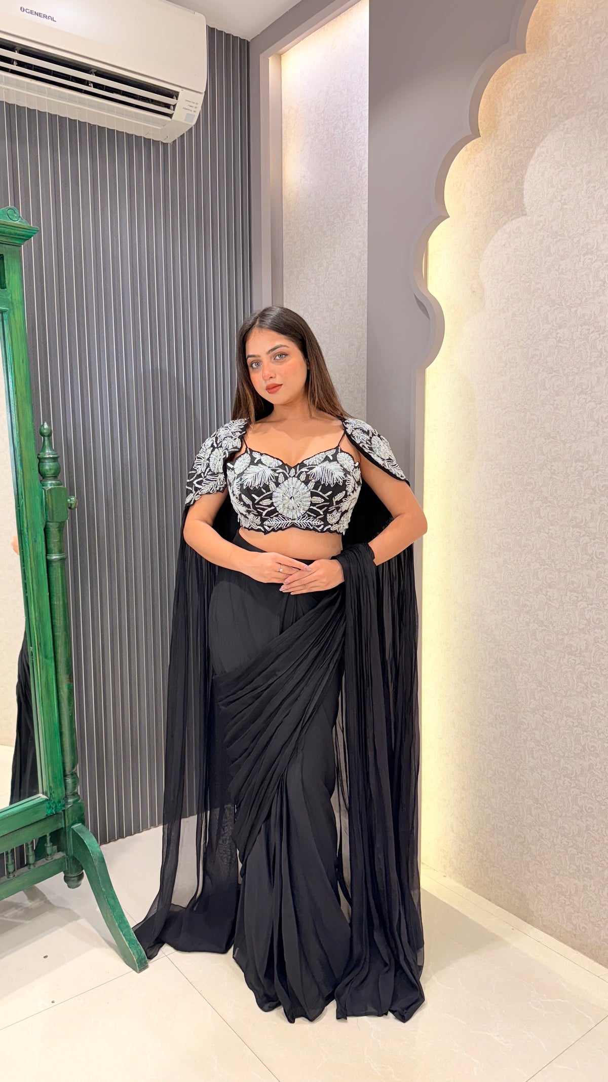 Cape Pattern Saree with Handwork Blouse – Designer Saree Set