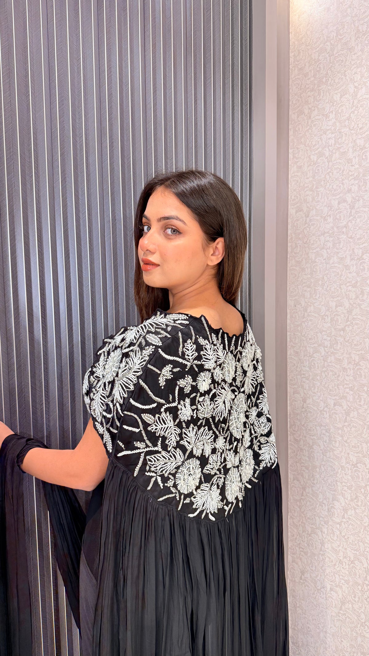 Cape Pattern Saree with Handwork Blouse – Designer Saree Set