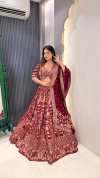 Banarasi Lehenga with Handwork Blouse – Premium Ethnic Wear