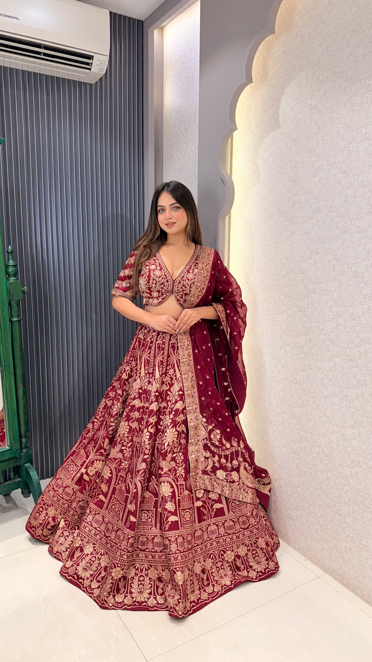 Banarasi Lehenga with Handwork Blouse – Premium Ethnic Wear