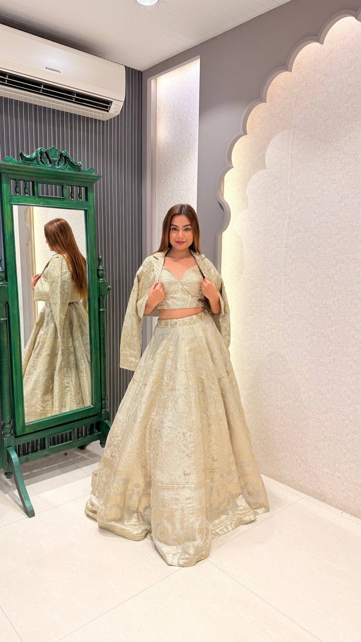 Handwork Corset Blouse Fish Cut Lehenga Set