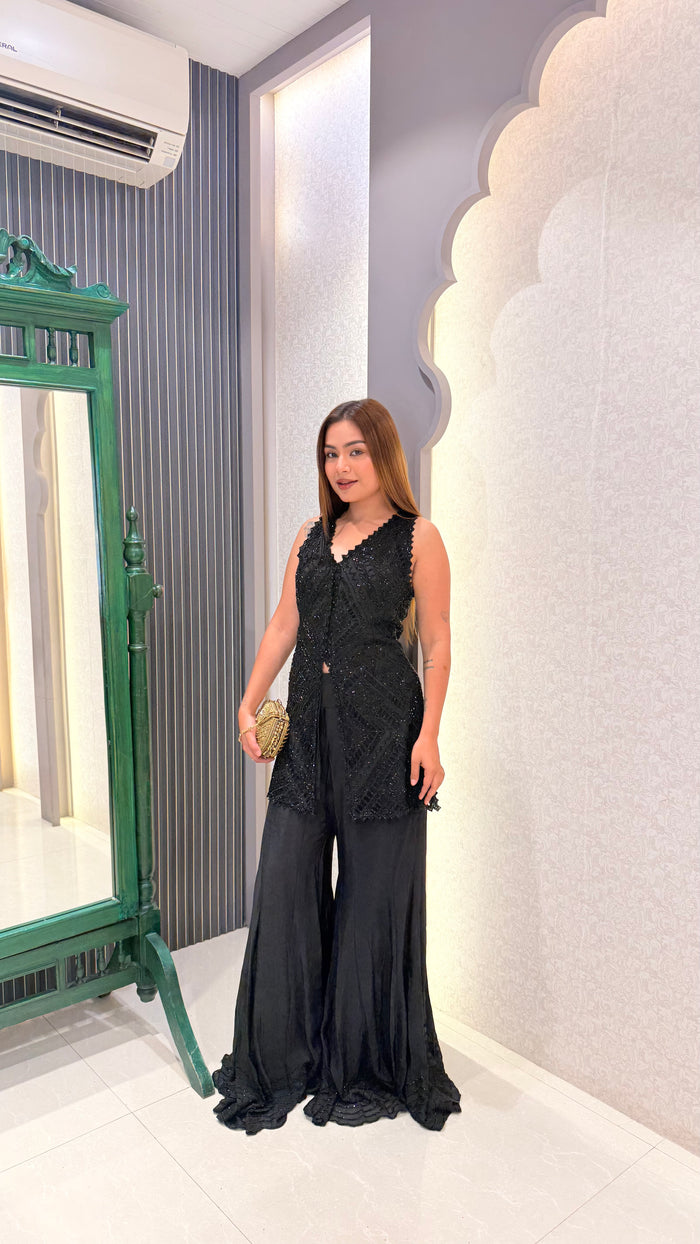 Cutwork Handwork Shirt with Garara in Chinon Fabric