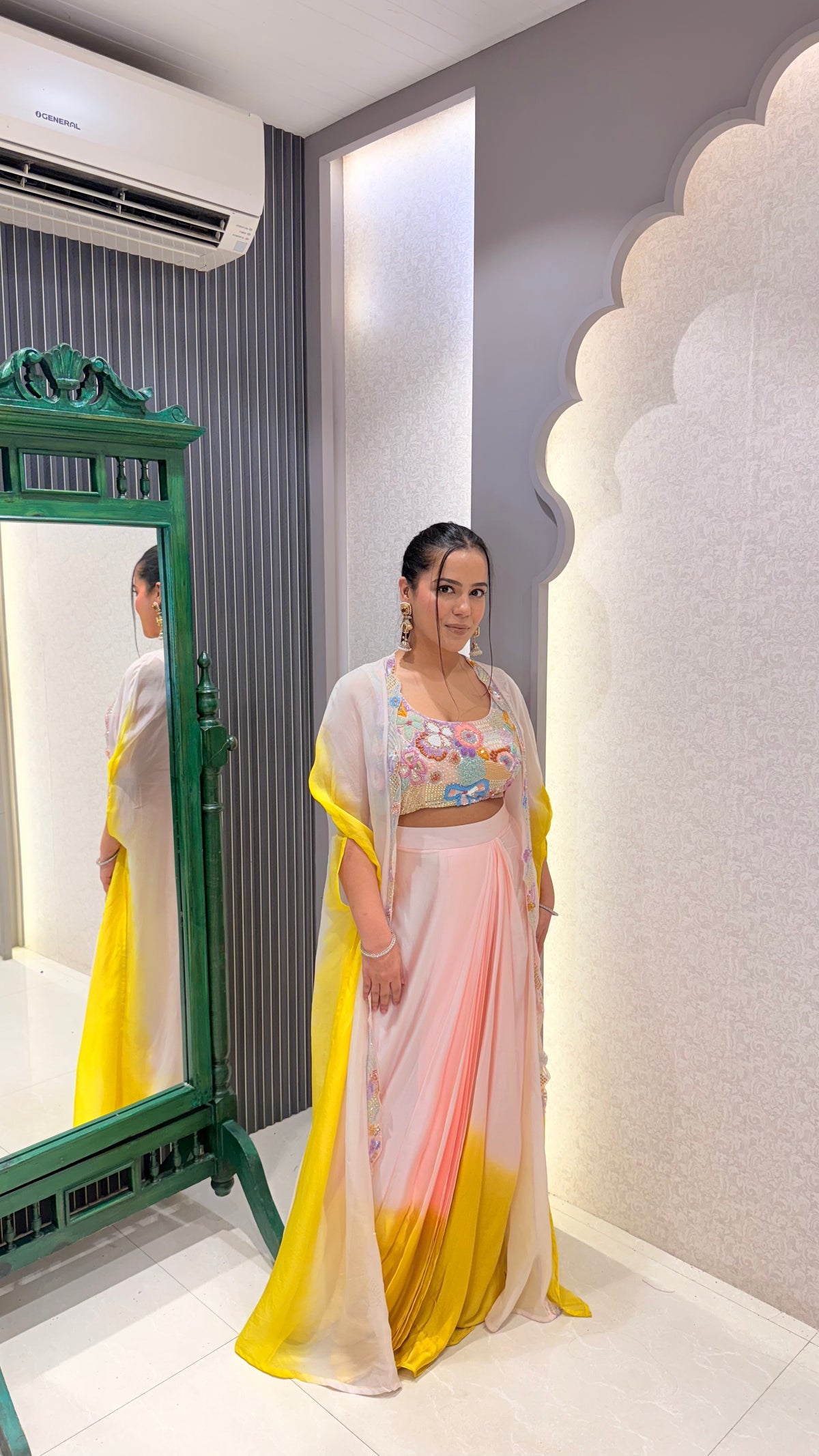 Handwork Blouse & Cape Indowestern Set with Pearl Cutdana & Gold Lace
