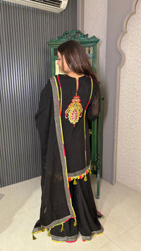 Multicolor Embroidery Kurta Set in Soft Maslin Fabric