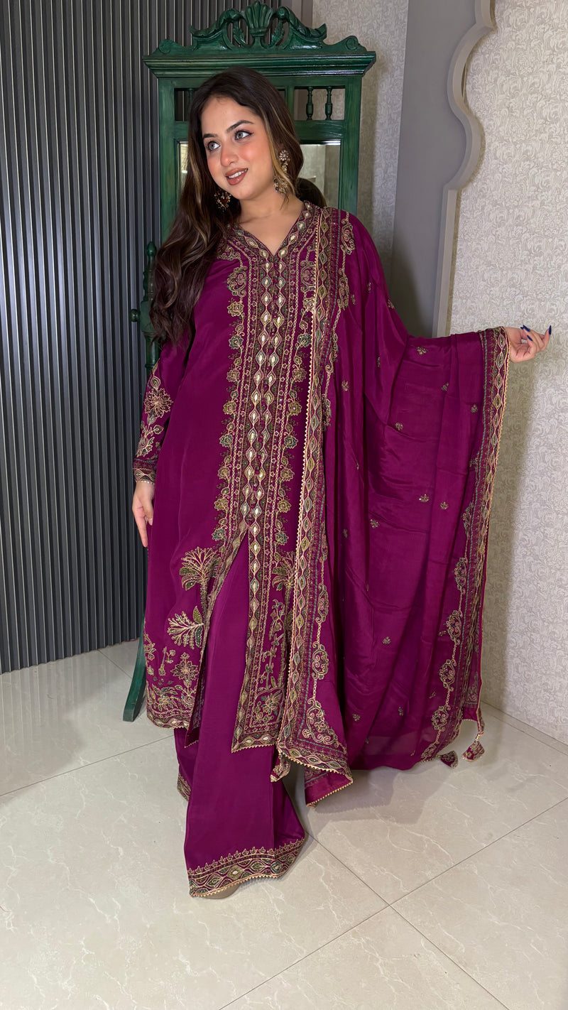 Digital Print Suit with Zari Outline & Gotta Pasting