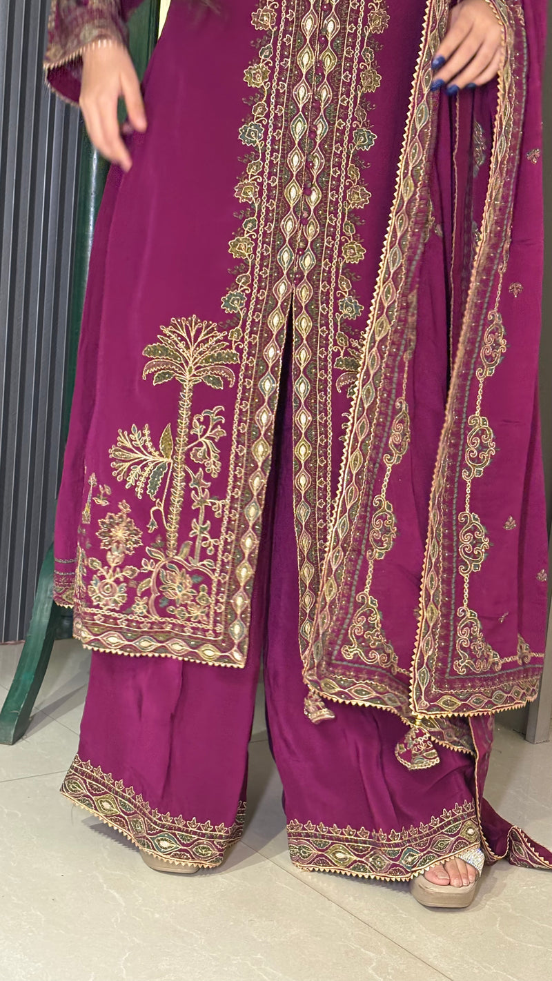 Digital Print Suit with Zari Outline & Gotta Pasting