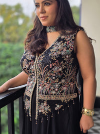 Georgette Thread Embroidery Outfit with Mirror Detailing