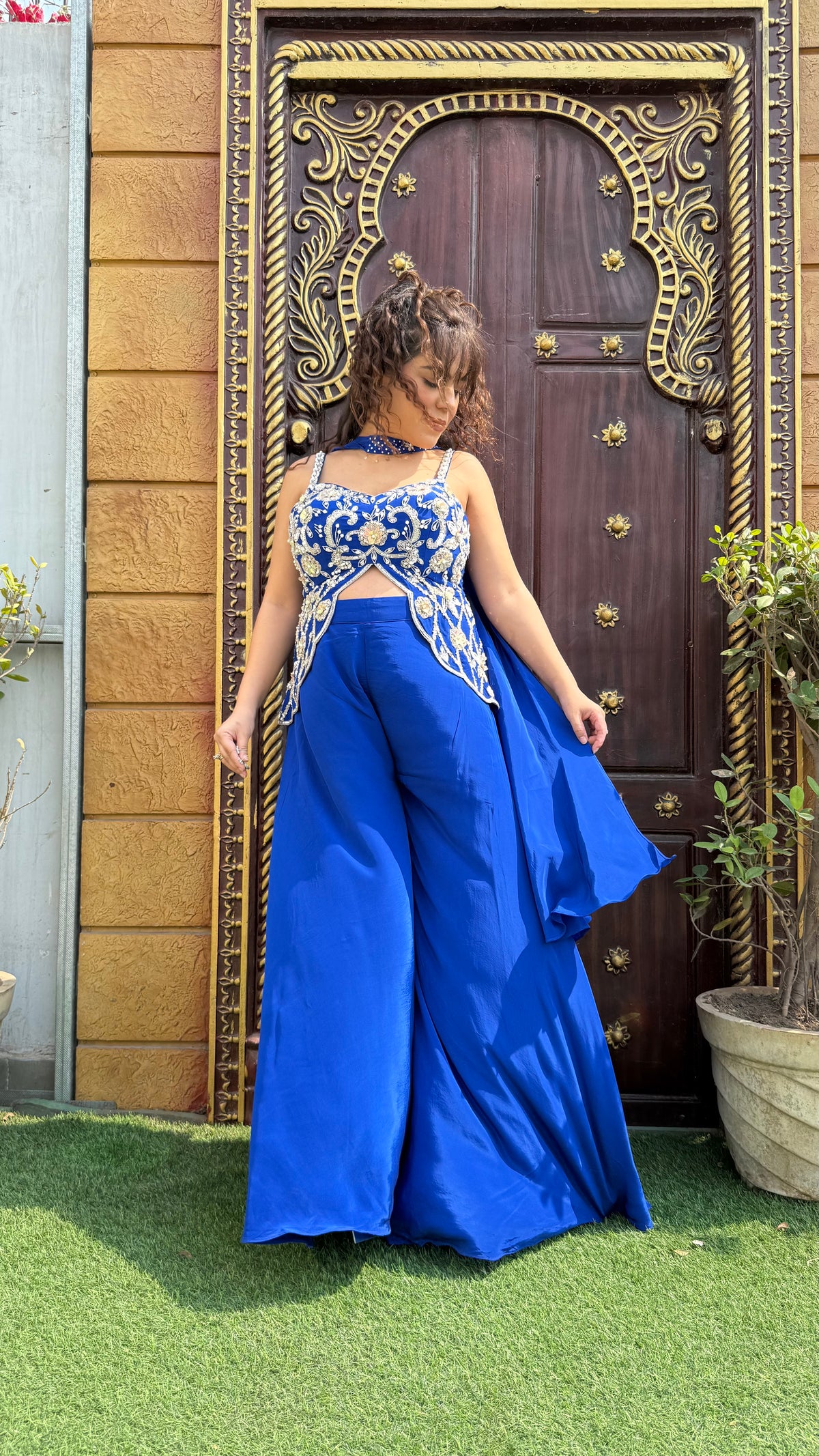 Elegant Indo-Western Crepe Ensemble with Handwork Blouse – Timeless Fusion Fashion