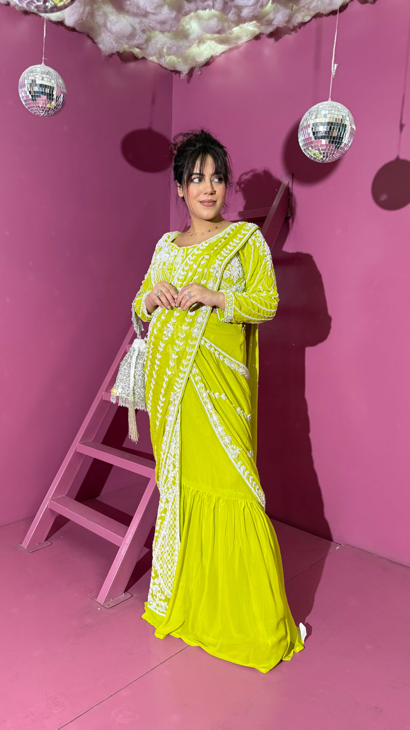 Handwork Blouse with Draped Palla Saree – Effortless Elegance & Grace