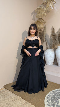 Elegant Handwork Lehenga with Cape & Ruffle Dupatta – Dual Style Glam