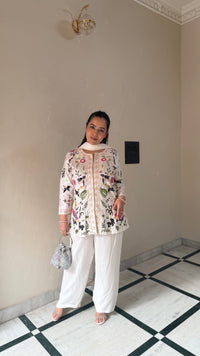 Elegant Thread Embroidery Suit Set