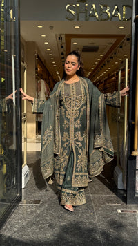 Premium Crepe Suit Set with Digital Print, Zari Outline & Gotta Detailing