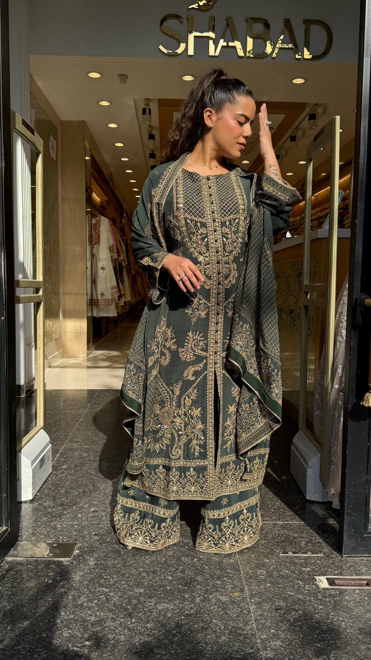 Premium Crepe Suit Set with Digital Print, Zari Outline & Gotta Detailing