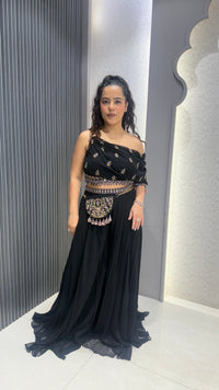 Indo-Western Kashmiri Embroidered Set with Purse & Choker Dupatta