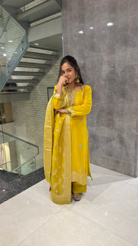 Banarasi Yellow Suit – Traditional Elegance with a Modern Touch