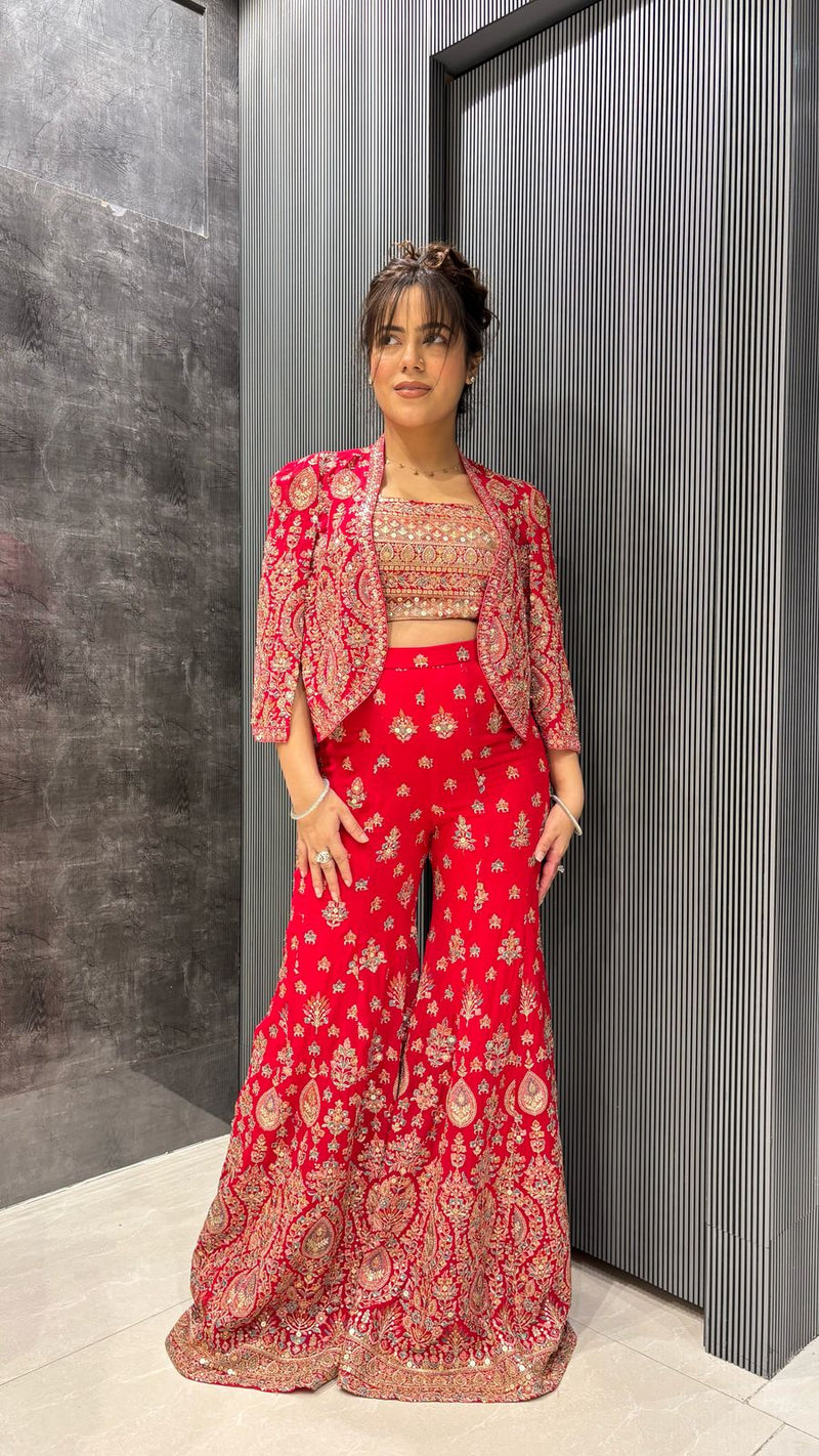 Elegant Zari Work Indo-Western Dress Handcrafted Embroidery, Modern Silhouette Elegant Zari Work Indo-Western Dress Handcrafted Embroidery, Modern Silhouette