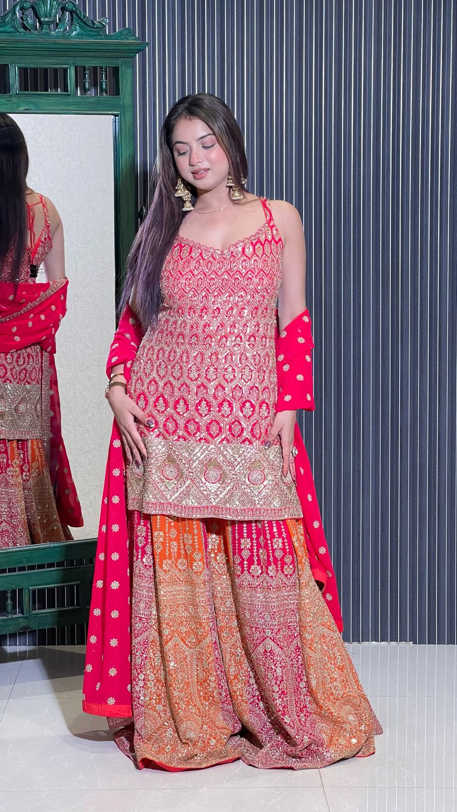 Elegant Georgette Suit with Intricate Zari Embroidery