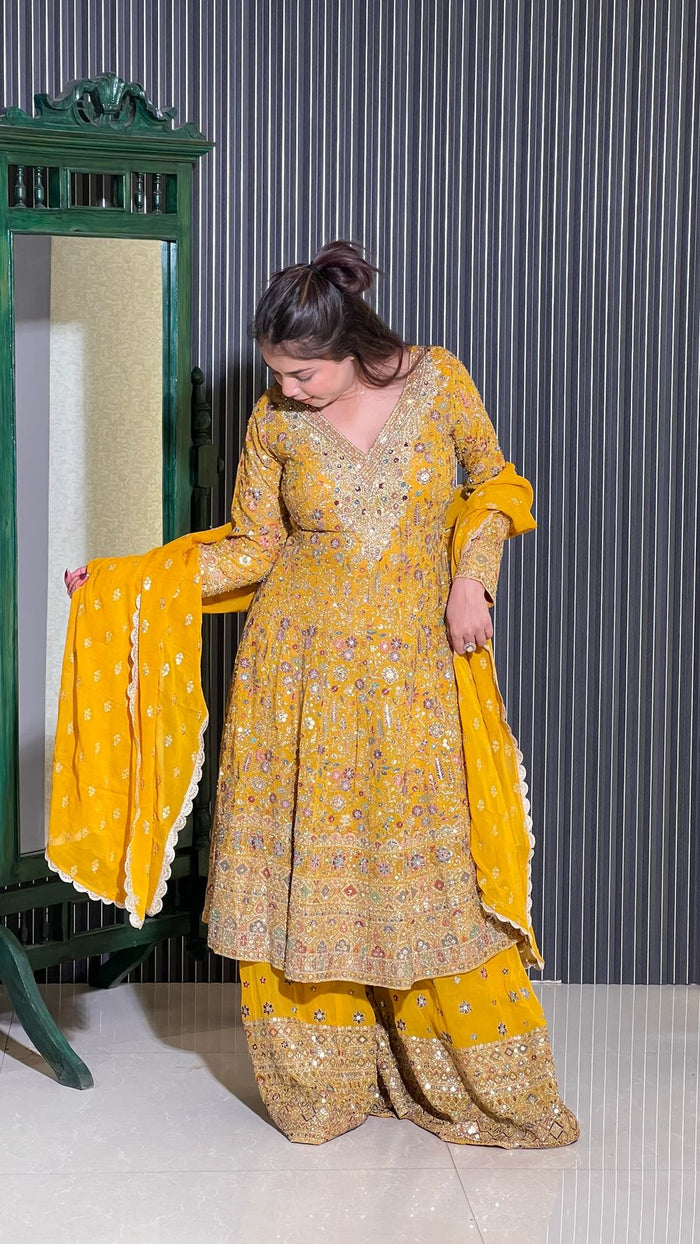 Elegant Georgette Suit with Intricate Zari Embroidery