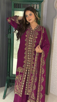 Digital Print Suit with Zari Outline & Gotta Pasting