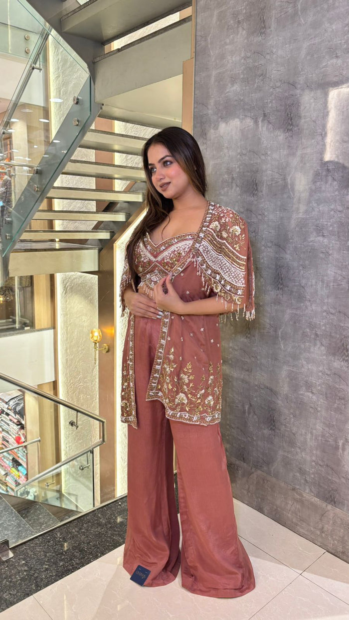 Indo-Western 3-Piece Set with Handwork Blouse & Organza Shrug – Upto Size 44